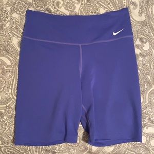 Nike Women’s Midrise Biker Short
